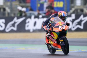 Anak Buahnya Kalah dari Veda di Moto3 Prancis 2026, Bos KTM Soroti Sulitnya Taklukan Le Mans saat Hujan