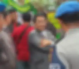 Hotma Sitompul yang kini membela Rizky Billar dalam kasus KDRT terhadap Lesti Kejora pernah dibuat Hotman Paris tekuk lutut. 