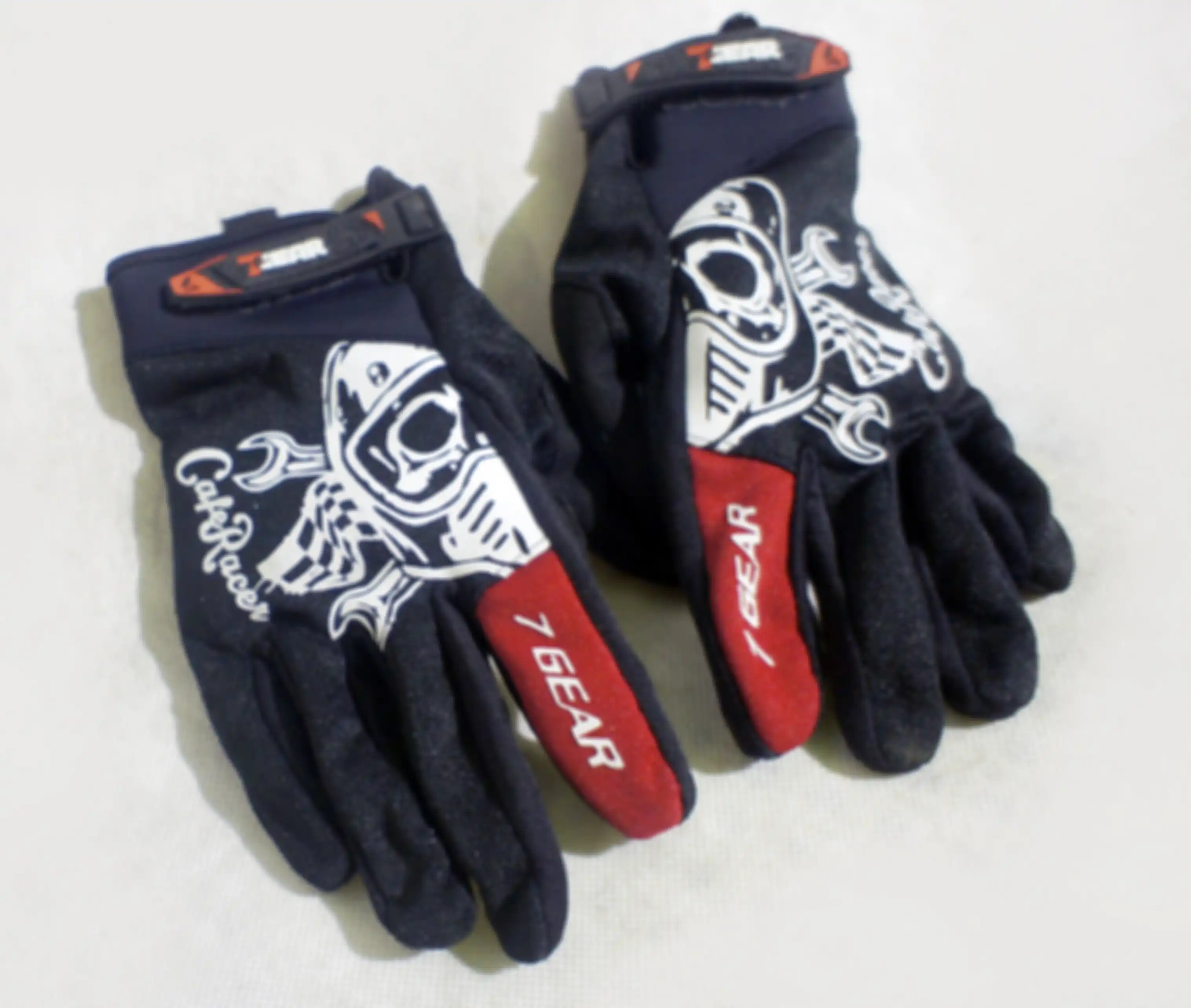 Sarung tangan 7 Gears