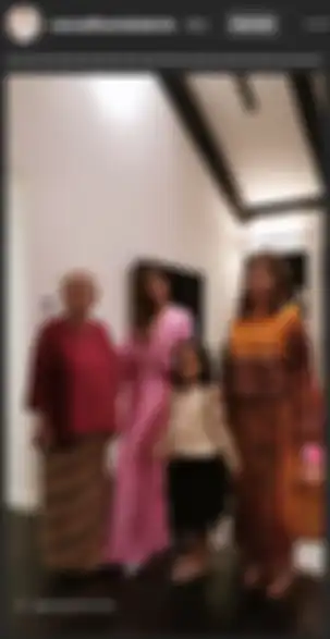 Nia Ramadhani bersama nenek, ibu dan anaknya