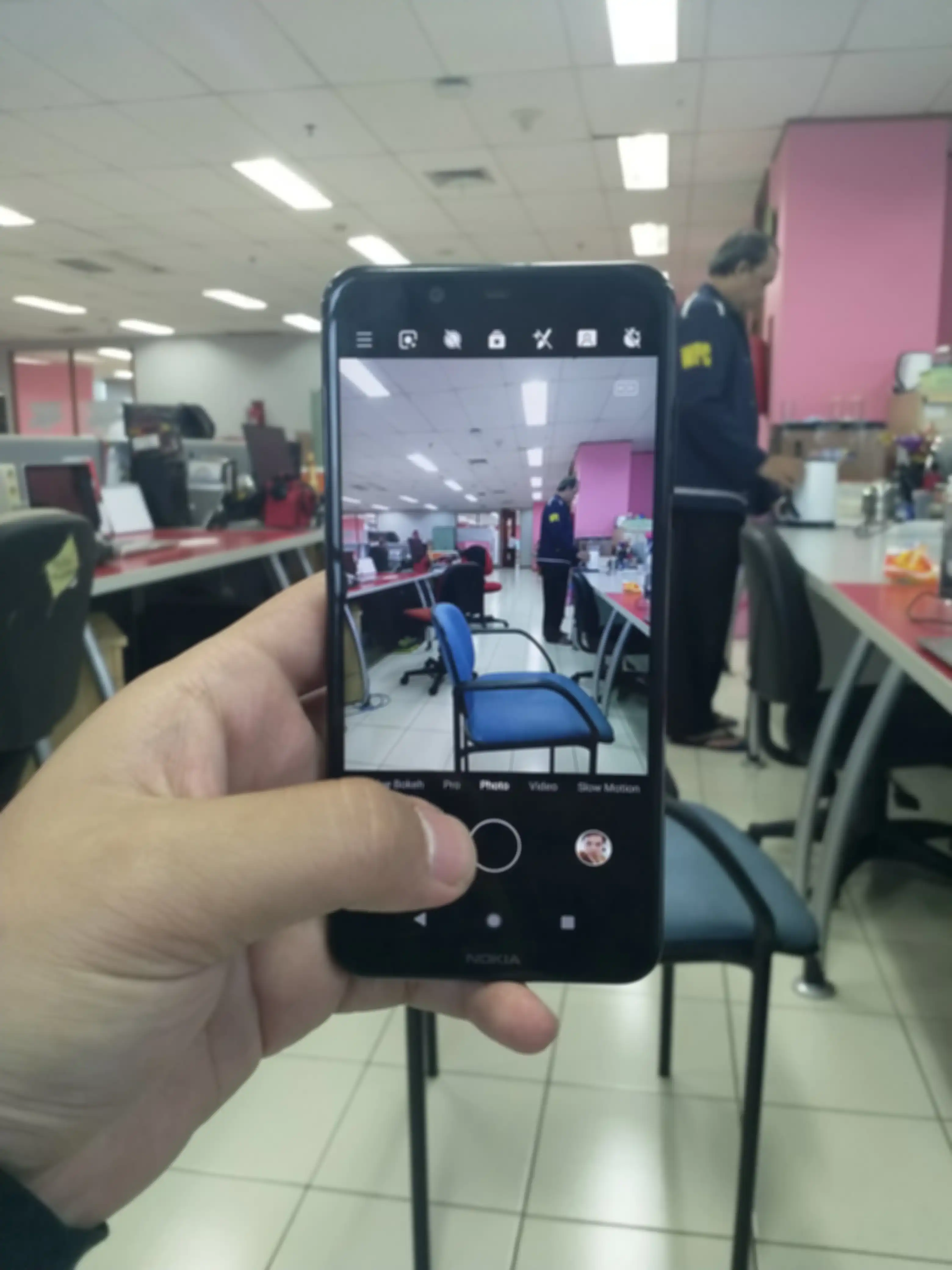 Mencoba kamera belakang Nokia 5.1 Plus