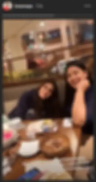 Luna Maya makan malam bareng Kahiyang Ayu