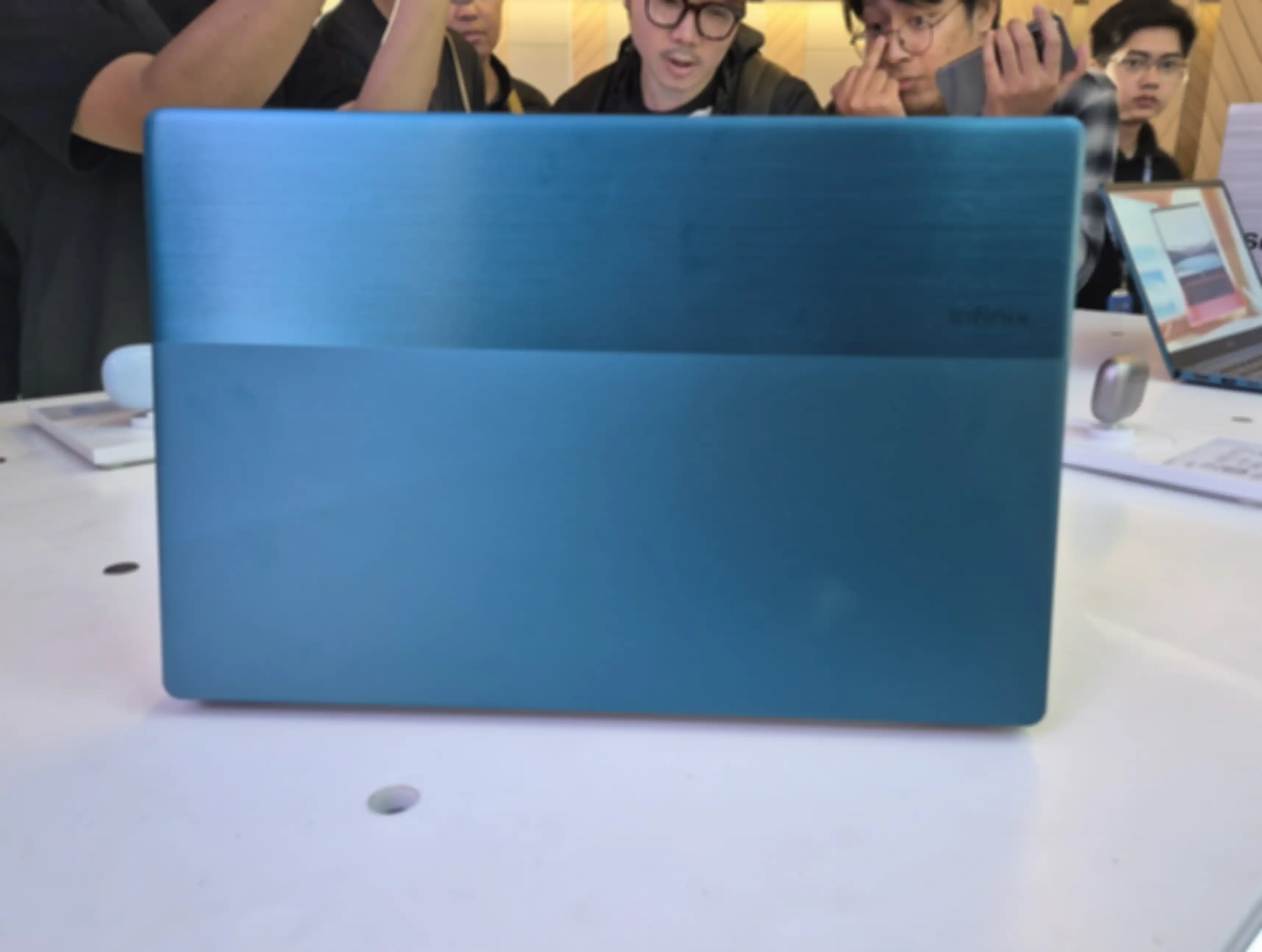 Infinix Inbook X2 2025