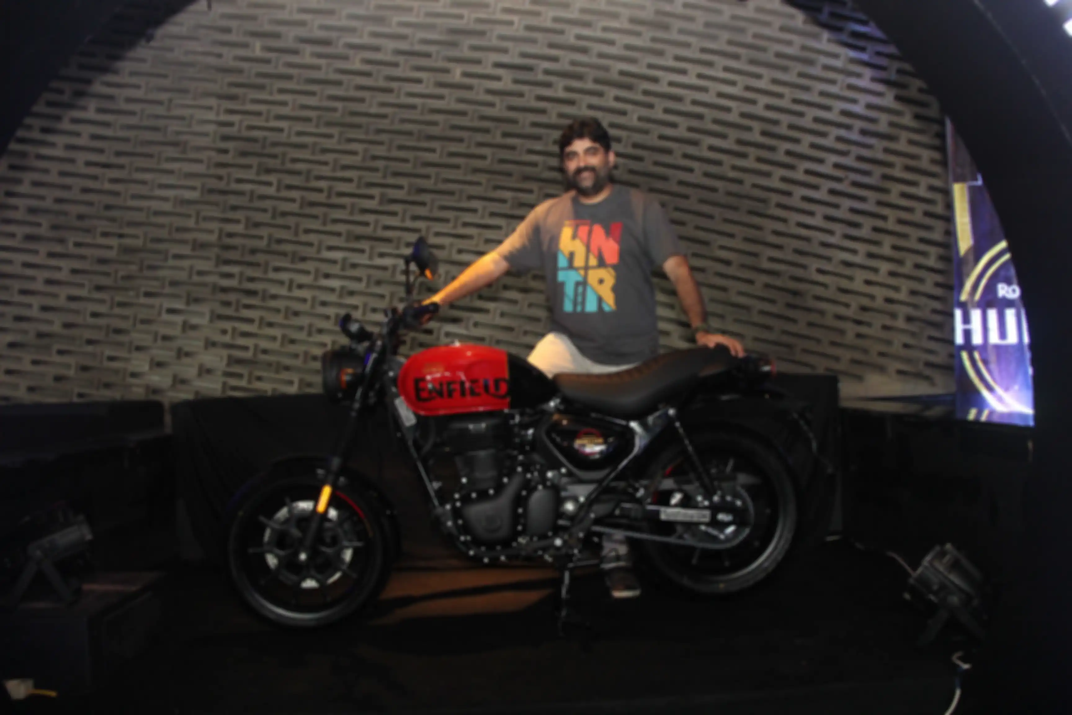 Anuj Dua dan Royal Enfield Hunter 350