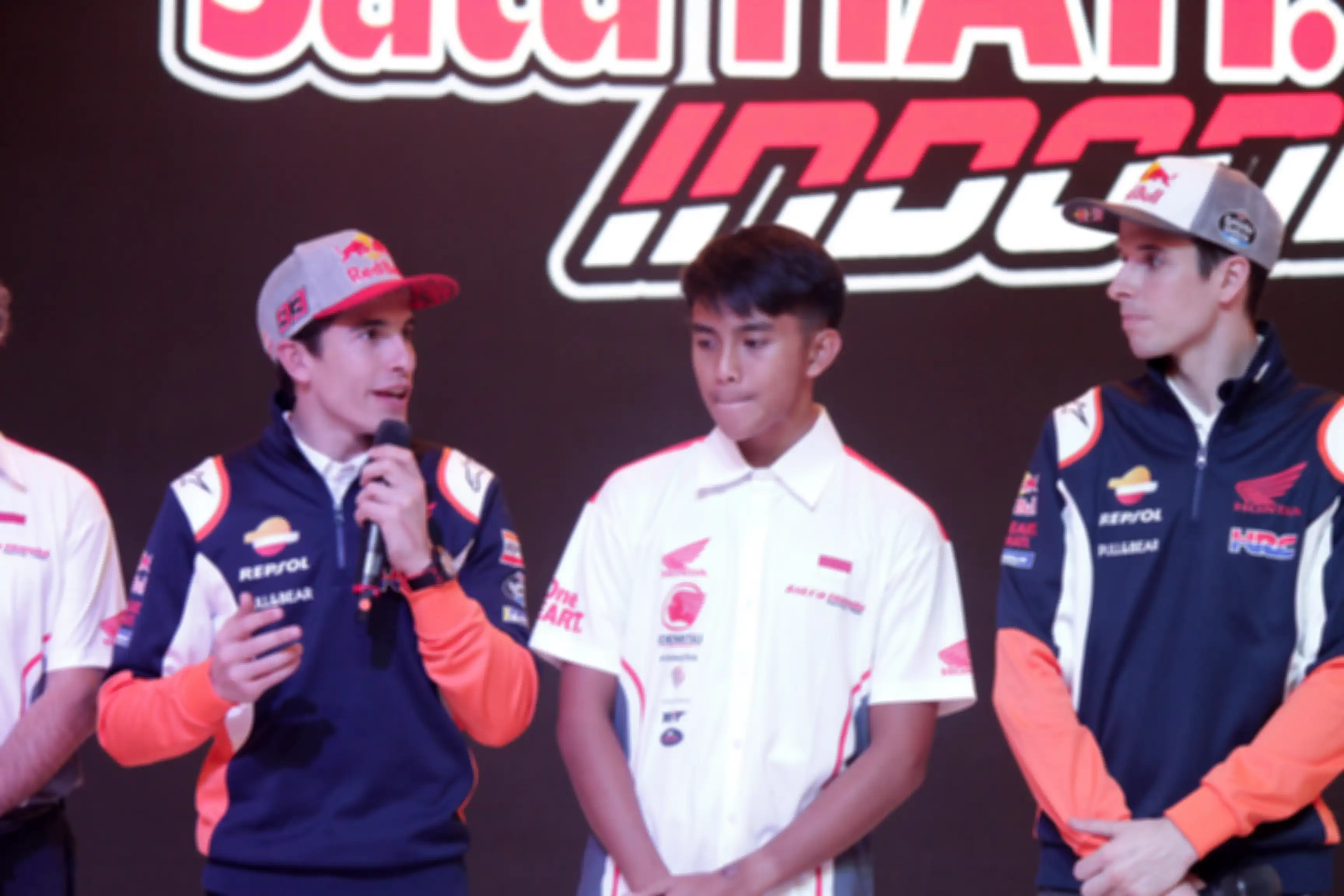 Marc Marquez dan Alex Marquez di Jakarta tahun 2020 kala perkenalan skuat Astra Honda Racing Team. 
