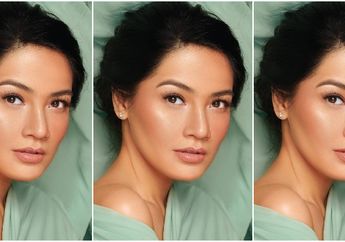 Intip Gaya Feminin Titi Kamal Saat Kenakan Pantsuit, Manis Banget!