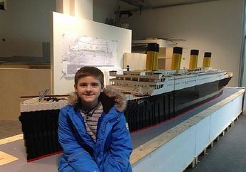 Luar Biasa, Bocah Berkebutuhan Khusus Berhasil Membangun Replika Kapal Titanic Terbesar di Dunia Dari Lego
