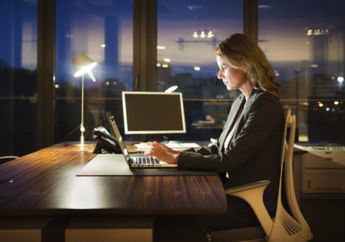 Pola Makan Terbaik untuk Pekerja Shift Malam, Jangan Diabaikan ya!