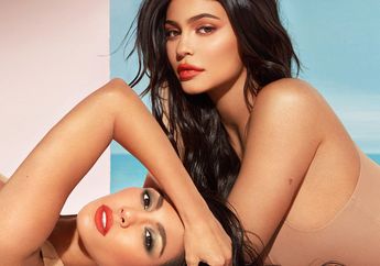 Luncurkan Kosmetik di Hari Lahirnya, Kourtney Kardashian Berkolaborasi dengan Kylie Jenner
