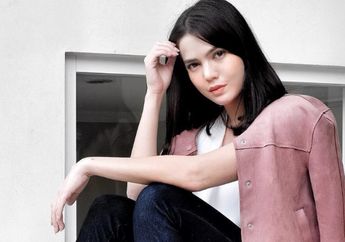 Contek Padu Padan Oversized Shirt ala Hot Mom Alice Norin Biar Makin Kece