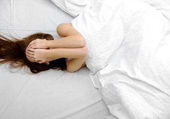 Insomnia Disebabkan oleh Kesepian, Mitos Atau Fakta? Ini Penjelasannya