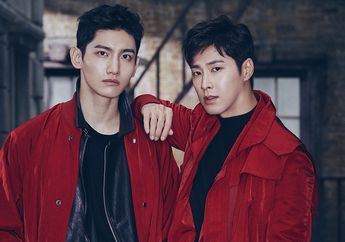 Yuk, Intip Light Stick Resmi Terbaru Milik TVXQ, Ada Bintangnya loh!