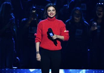 Peringati Hari Lupus Sedunia, Ini Cerita Selena Gomez Jalani Pengobatan Hingga Harus Transplantasi Ginjal