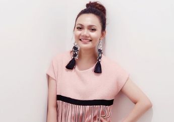 Deretan Penampilan Modis dan Super Simpel ala Rina Nose Saat di Vietnam