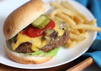 Deretan Makanan yang Pantang Dikonsumsi Saat Hamil, Catat ya!