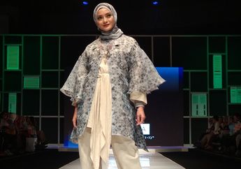 Koleksi Busana Bertajuk Shubarashi Karya Barli Asmara di Panggung MUFFEST 2018