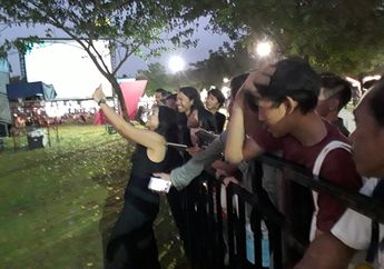 Danila Riyadi Ditembak Penggemarnya, Ini Reaksi Cici Dipanggil Sayang!