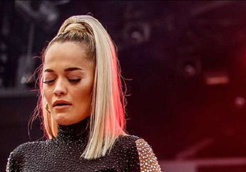 Rita Ora Menahan Air Mata Di Panggung Festival Koningsdag Saat Mengenang Avicii