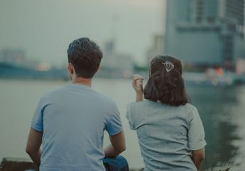 Inilah 3 Ciri Kita Sedang Menyukai Pria yang Tidak Mencintai Kita Balik