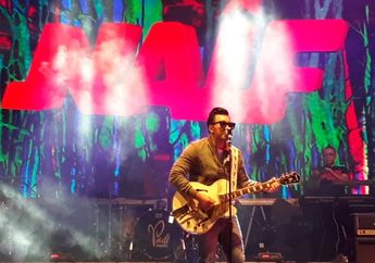Grup Band Naif Bagi-Bagi CD Album ke-7 di Panggung MARKAS 2018