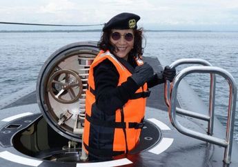 Wow..Begini Penampilan Anggun Menteri Susi Pudjiastuti Saat Raih Penghargaan di Indonesian Choice Awards 2018, Intip yuk!