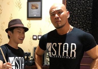 Ikhlas Jadi Mualaf, Deddy Corbuzier Buka Suara Kenapa Hancurkan Semua Alat Sulapnya Daripada Jual ke Orang Lain: 'Amit-amit...'
