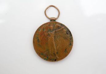 Kisah Penemuan Medali Emas Perang Dunia I, Akhirnya Diserahkan Pada Sebuah Keluarga