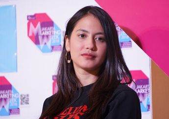 Pevita Pearce Tampil Polos Tanpa Riasan Wajah dalam Film Buffalo Boys