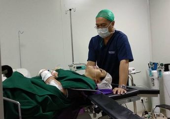 Menjalani Operasi, Nikita Mirzani Menggigil Dan Minta Pulang