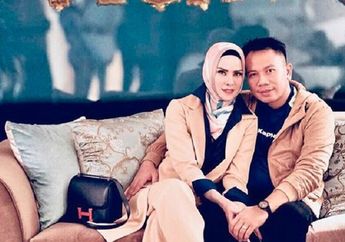 Angel Lelga Positif Hamil, Netizen Temukan 2 Hal Aneh di Unggahan Vicky Prasetyo