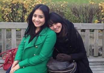 Hadiri Acara Fashion, Nagita Slavina dan Caca Tengker Tampil Chic dengan Outfit Simpel!