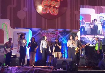 Grup Band Polres Metro Bekasi Kota Jadi Pembuka Grand Final Bekasi Got Talent 2018