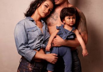 Foto Keluaraga Rio Dewanto, Baby Sal Bikin Gagal Fokus