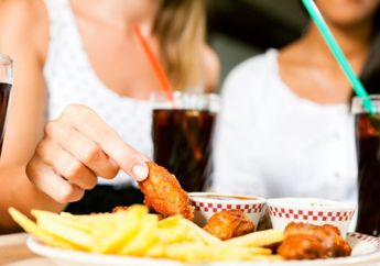 Selain Kurang Minum Air, 4 Hal Ini Bisa Memicu Tumbuhnya Batu Ginjal, Apa Lagi tuh?