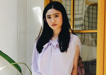 Tiru Mix and Match Rok Denim ala Febby Rastanty Biar Gayamu Makin Kece!