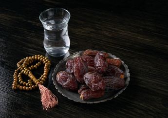Cobalah Minum Air Rendaman Kurma Tiap Pagi, Rasakan Manfaatnya! Kolesterol dan Gangguan Alergi Hilang