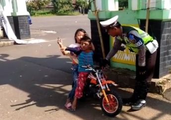 Bocah Pakai Motor Kecil, Kabur Dari Pada Berurusan Dengan Petugas