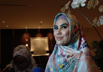 Senang Berhijab, Tapi Soal Cadar Ini Kata Kartika Putri