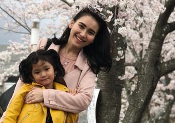 4 OOTD Anak Ayu Ting Ting, Bilqis Khumairah Razak yang Nggak Kalah Modis dari Bundanya!