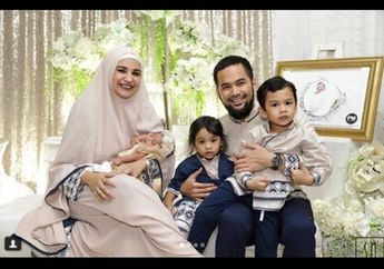 5 Pasangan Selebriti dengan Kisah Hijrahnya yang Menginspirasi