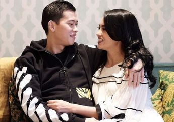 Senyumnya Mirip Veronica Tan, Intip Cantiknya Mantan Istri Ferry Wijaya yang Punya 3 Anak dan Akrab dengan Ririn Ekawati