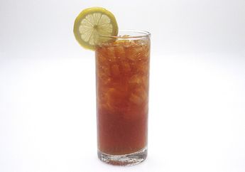Sedang Mengalami Dehidrasi? Hindari Konsumsi 4 Jenis Minuman Ini