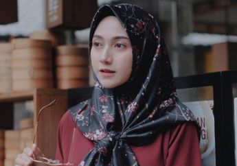 Deretan OOTD Hijab Motif ala Selebgram Nisa Cookie, Inspirasi Biar Gayamu Nggak Kelihatan Lebay