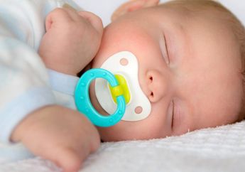 Bagaimana sih Posisi Tidur Paling Aman untuk Bayi? Yuk Coba Cari Tahu