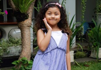 Keponakan Raffi Ahmad, Mikaela Atqia Tampil Kece Pakai Tas Pinggang Berharga Fantastis, yuk Intip Penampilannya!