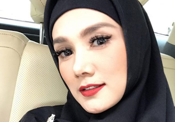 Ahmad Dhani Ingin Mulan Jameela Pakai Busana Muslim Serba Hitam