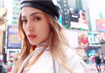 Tampil Elegan dan Seksi, Jessica Iskandar Kenakan Cut Out Dress yang Harganya Puluhan Juta Rupiah