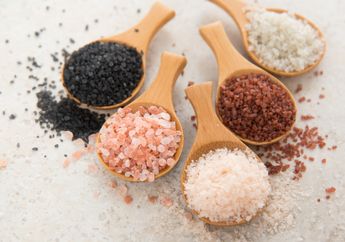 Minum Air Garam Aman Nggak nih Buat Kesehatanmu? Ini Penjelasan Ahli Kesehatan