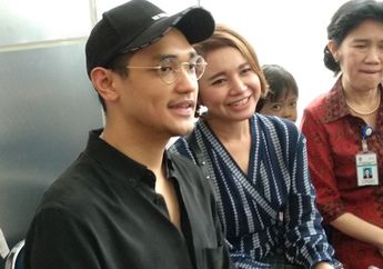 Sempat Digosipkan Menikah, Afgan dan Rossa Pamer Kemesraan di Tokyo!