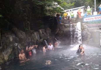 Pemandian Air Panas Guci Tegal,  Legenda Mandi Jum'at Kliwon